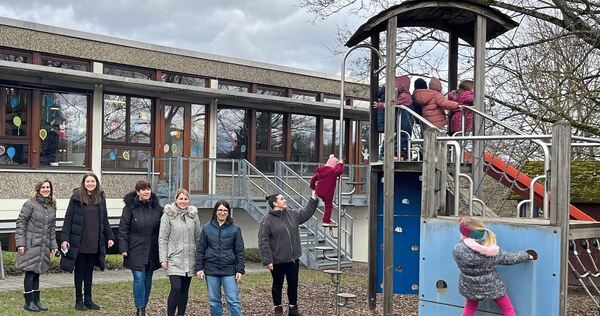 Die Eltern schätzen den Kindergarten im Martinshaus, manche haben ihn einst auch selbst besucht.