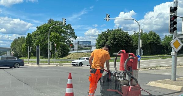Ende Mai 2024 sollte der Blitzer in Betrieb gehen, war damals angekündigt worden.