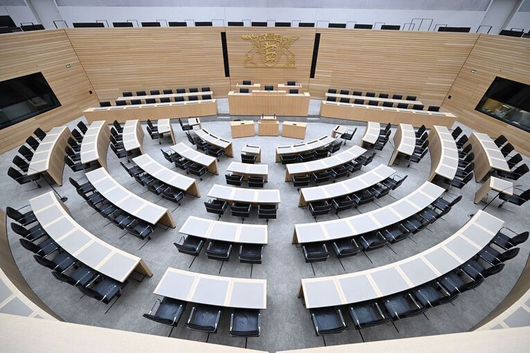 Landtagswahl in Baden-Württemberg - Plenarsaal im Landtag