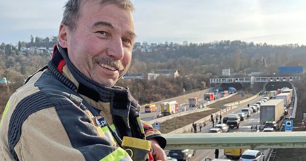 Am Dienstag noch im Einsatz am Engelbergtunnel, am Sonntag dann der strahlende Wahlsieger im Wahlkreis Vaihingen: Konrad Epple.