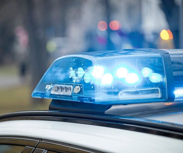 Die Polizei sucht Zeugen.