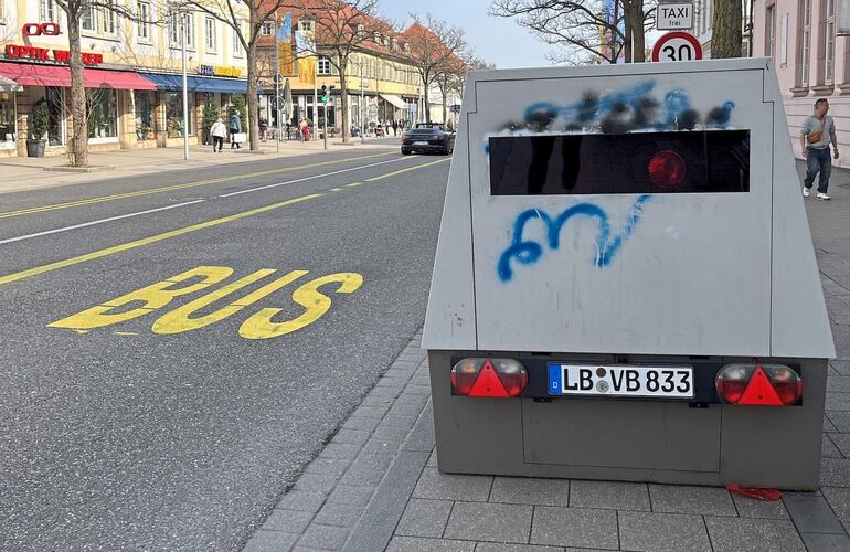 Dieser mobile Blitzer in der Ludwigsburger Wilhelmstraße sorgt beim ein oder anderen Autofahrer für Verwunderung.