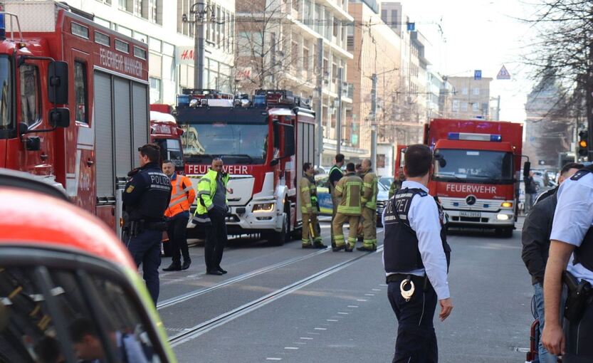 Verletzte klagen über gereizte Augen in Mannheim