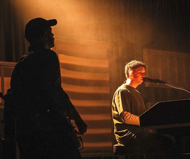 Die Ausfahrt zum Deutschpopstar rechts liegen gelassen: Betterov im Witzemann.