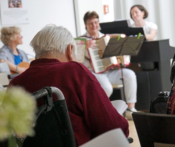 Gemeinsames Singen hat viele gute Aspekte für die Gesundheit.
