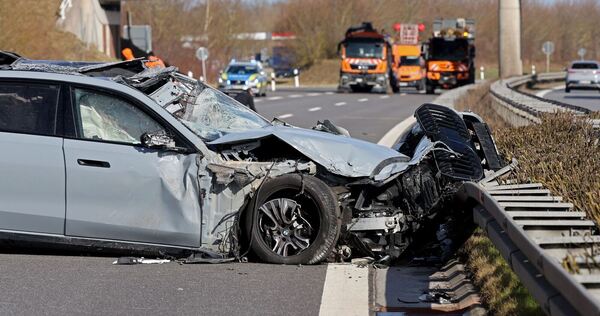 Wirtschaftsminister von MV bei Autounfall verletzt