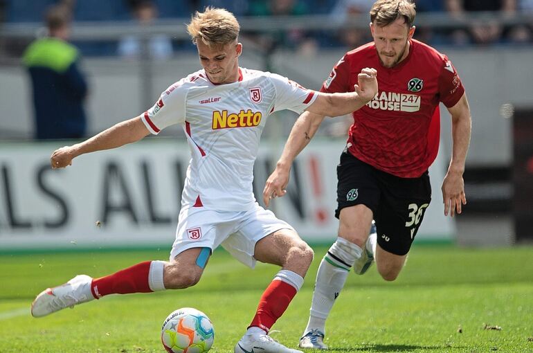 Bis vor wenigen Jahren noch in der 2. Liga unter anderem bei Jahn Regensburg aktiv, jetzt in Freiberg: Nicklas Shipnoski.