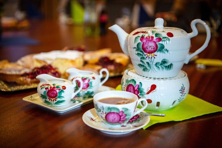 Traditionelles Geschirr