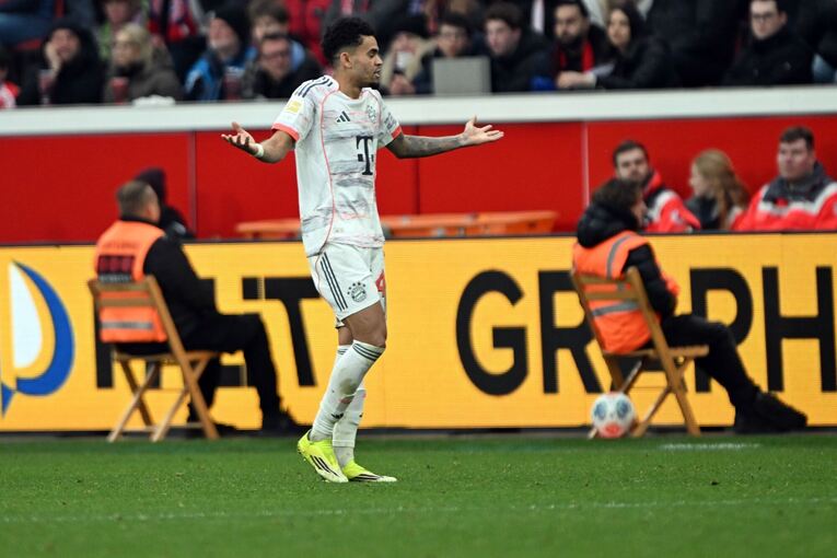 Bayer 04 Leverkusen - FC Bayern München Bayer 04 Leverkusen - FC Bayern München