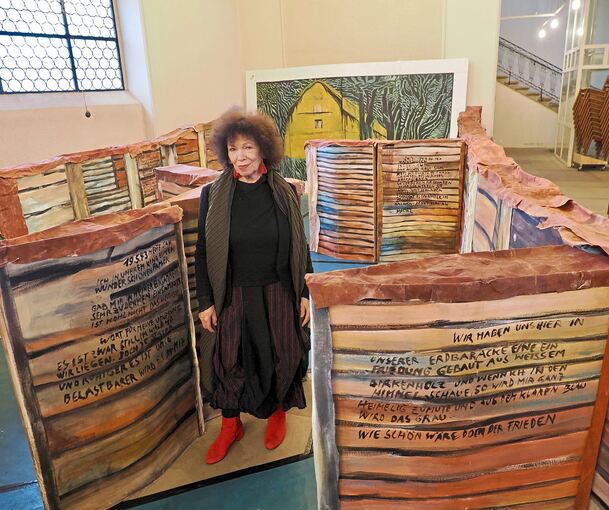 Das Tagebuch ihres Vaters inspirierte Inge-Rose Lippok zu ihrem visuell-akustischen Werk in der Friedenskirche.