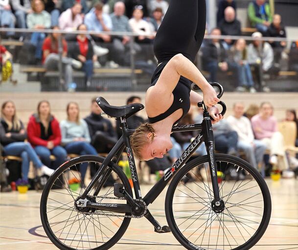 Giulia Liberto vom RKV Poppenweiler zeigt im Finale ihre Kür und landet auf dem vierten Platz.