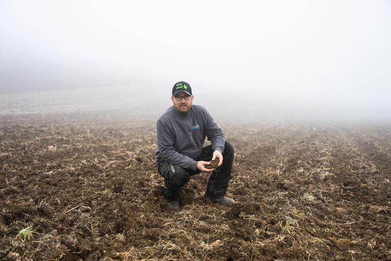 Landwirt und Kümmerer Stefan Leichenauer Landwirt und Kümmerer Stefan Leichenauer