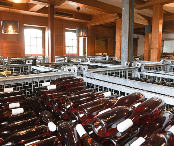 Im ehemaligen Besen befindet sich jetzt das Flaschenlager.