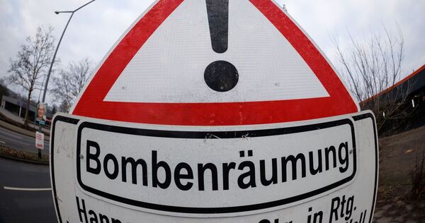 Bombenentschärfung Symbolbild