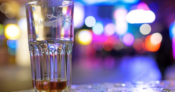 Irgendwann muss man austrinken: Der Lärmschutz setzt den Öffnungszeiten der Außengastronomie Grenzen (Symbolbild).