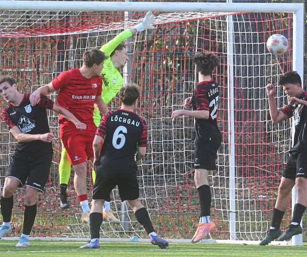 Voller Einsatz vor dem Tor.