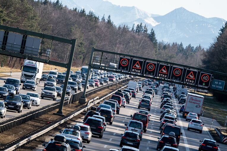 Stau auf der Autobahn Stau auf der Autobahn