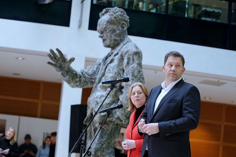 Gremiensitzungen und Statements der Bundesparteien Gremiensitzungen und Statements der Bundesparteien