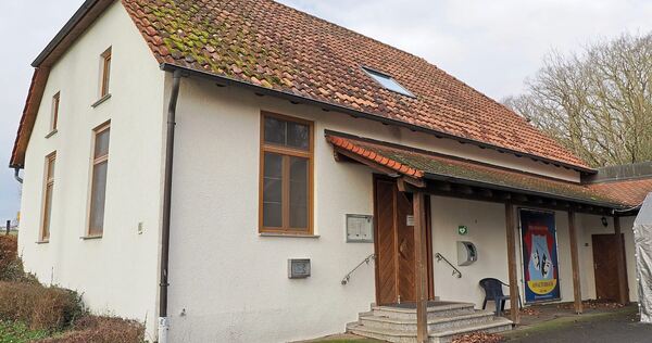 Die Dorfbühne in Wolfsölden ist wegen Einsturzgefahr gesperrt.