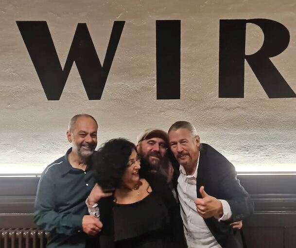 Die dritte Revival-Party findet zwei Wochen später statt. Dann aber wie gewohnt mit Dschingis Can, Pascal Fetzer und Sean Zwissler (v.l.). Mit von der Partie ist auch die Leiterin von Frauen für Frauen, Arezoo Shoaleh. Der Eintritt kommt dem Verein z