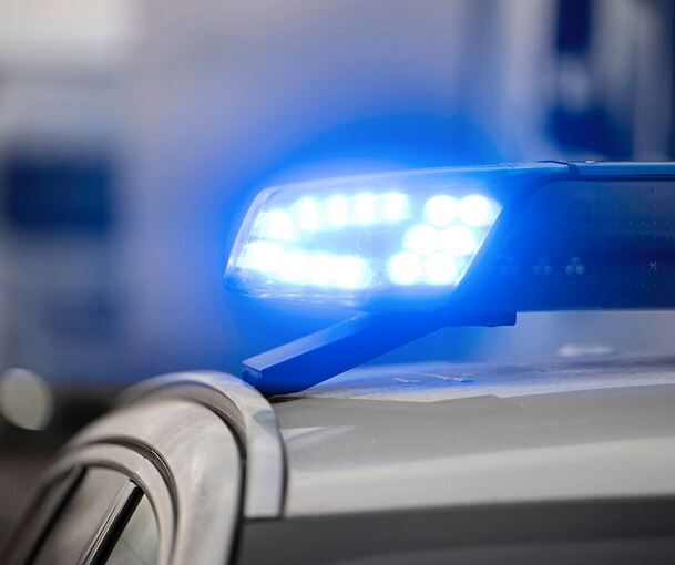 Die Polizei sucht Zeugen.