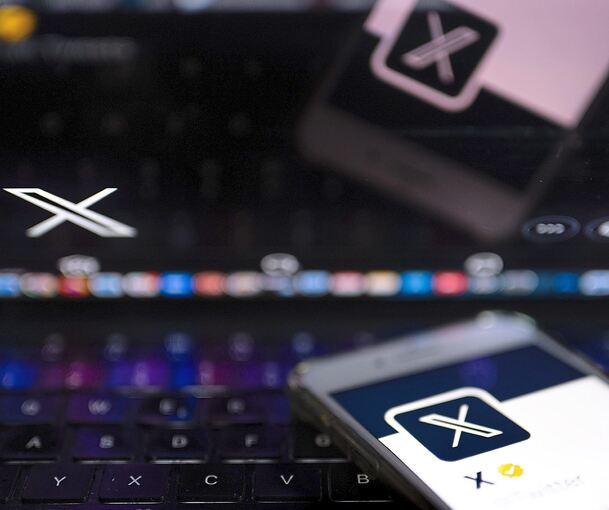 Höchste Fallzahl, niedrigste Löschquote: Elon Musks Plattform X sticht mit der Verbreitung von Online-Hetze hervor.