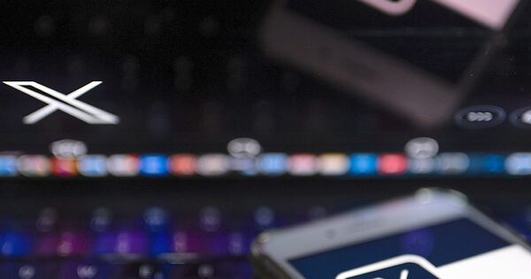 Höchste Fallzahl, niedrigste Löschquote: Elon Musks Plattform X sticht mit der Verbreitung von Online-Hetze hervor.