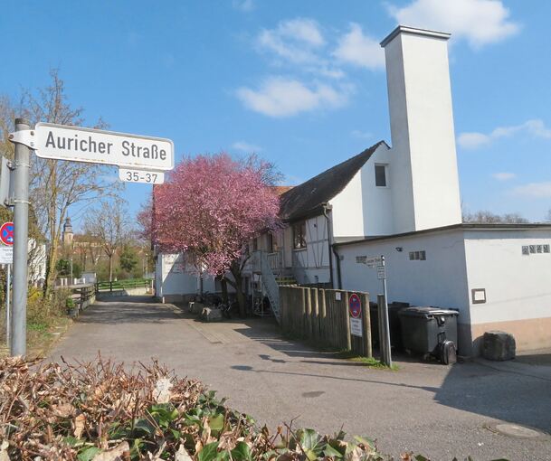 Sparen durch Abbruch bei der Gartenschauplanung. Der Gebäudekomplex der ehemaligen Gärtnerei Weller an der Ecke Auricher Straße/Walter-de-Pay-Straße muss weichen. Zwei Millionen Euro Umbaukosten sollen dadurch entfallen.