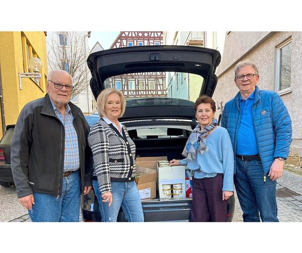 Bei der Übergabe (von links): Gottfried Spelsberg-Korspeter, Gundula Hübsch, Sigrid Ensslin und Dieter Schmidtke.