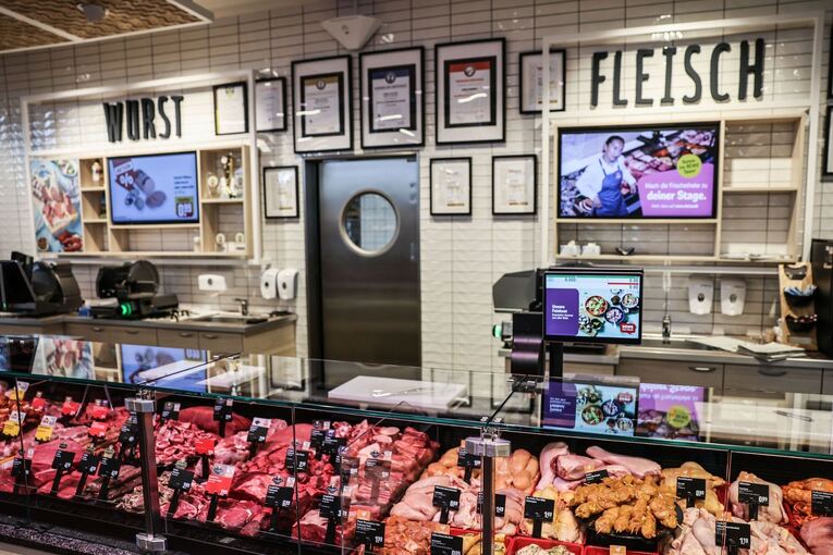 Fleischtheke im Supermarkt Fleischtheke im Supermarkt