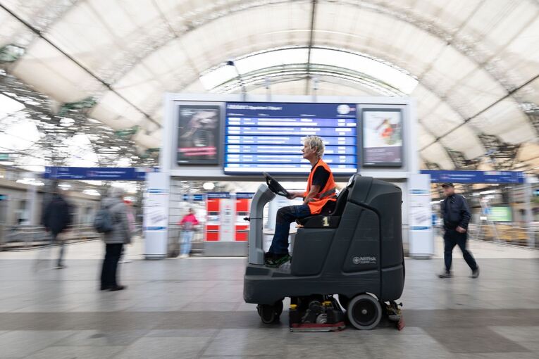 Frühjahrsputz Bahnhöfe