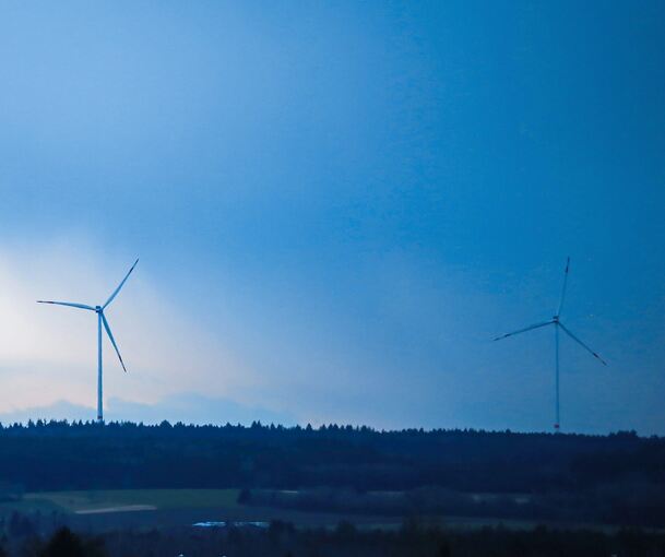 Vier Windräder sollen zwischen Hemmingen und der B10 gebaut werden – doch die Pläne in dem von der Region ausgewiesenen Vorranggebiet werden derzeit kritisch geprüft.