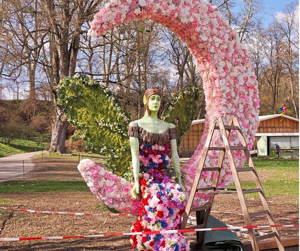 Blütenreich geht es im Blühenden Barock zu. Blütenreich geht es im Blühenden Barock zu.