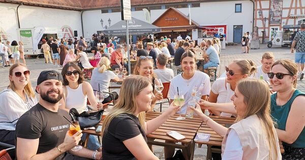 Der Feierabend-Markt ist eine erfolgreiche Veranstaltung des MCB.