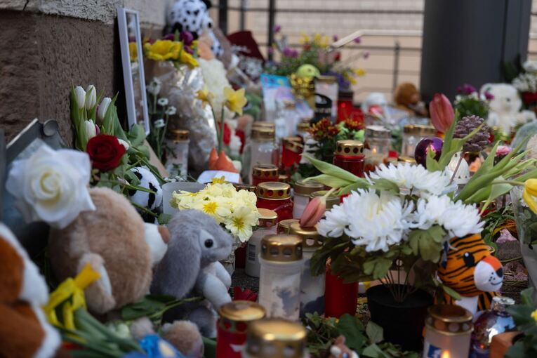 Trauer in Schramberg um Mutter und Sohn Trauer in Schramberg um Mutter und Sohn