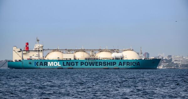 LNG-Tanker im Senegal
