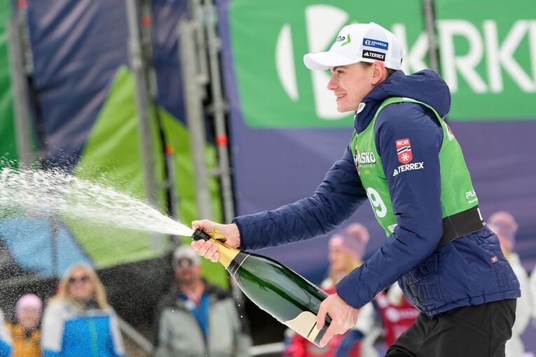 Skispringen - Weltcup Skispringen - Weltcup