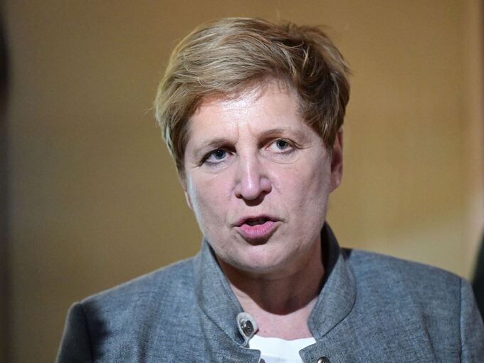 Nicole Razavi Nicole Razavi