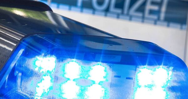 Polizeiauto im Einsatz.