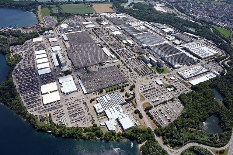 Luftbild Lkw Werk Wörth Daimler Truck