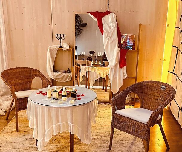 In diesem Raum ist die Salbung ein Thema.