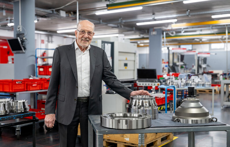 Gerhard Rall ist ein Tüftler durch und durch. Spannmittel wie diese sind ein Welthit aus dem Hause Hainbuch.