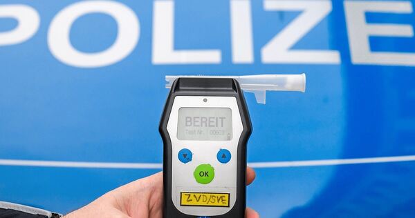Der Atemalkoholtest ergab einen Wert von 1,6 Promille.