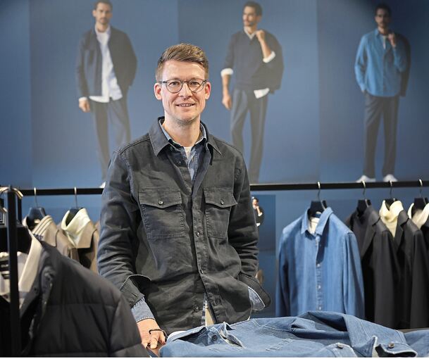 Verspricht eine größere Vielfalt in den Kombinationsmöglichkeiten der Sortimentsartikel als je zuvor: Sven Brüggemann steuert mit einem rund 50-köpfigen Team Design, Produktentwicklung sowie Marken- und Produktmanagement.