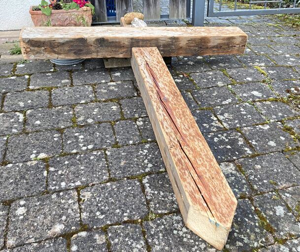 Wie fühlt es sich an, ein Kreuz zu tragen?