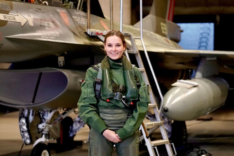 Prinzessin Ingrid Alexandra fliegt im Kampfjet mit