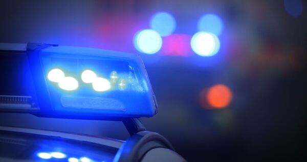 Polizeiauto mit Blaulicht - Symbolbild Polizeiauto mit Blaulicht - Symbolbild