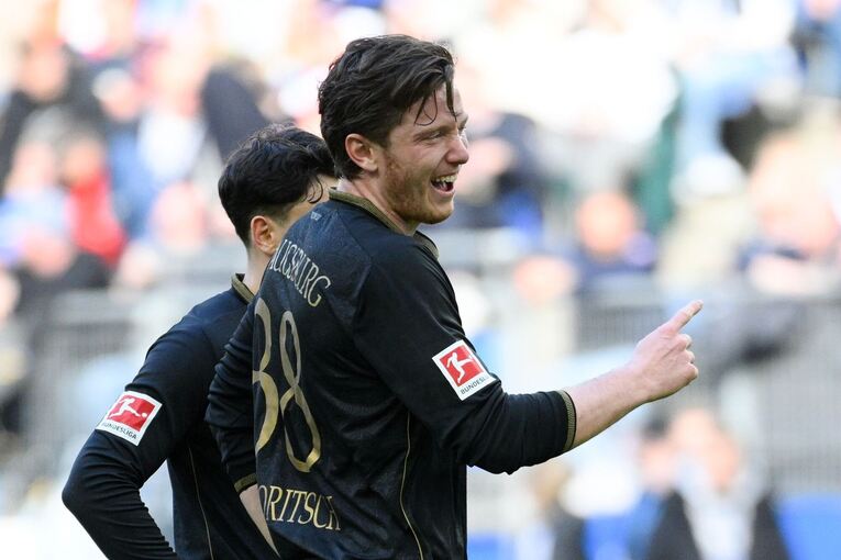 Hamburger SV - FC Augsburg Hamburger SV - FC Augsburg