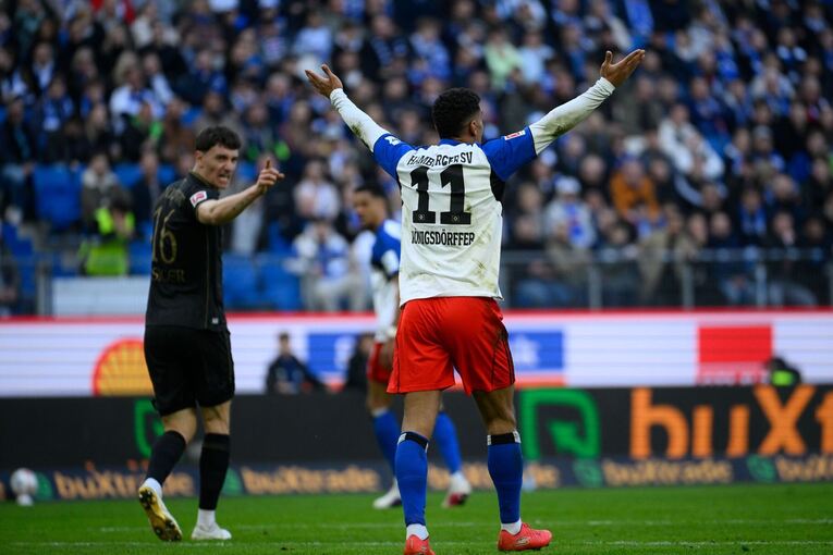 Hamburger SV - FC Augsburg Hamburger SV - FC Augsburg