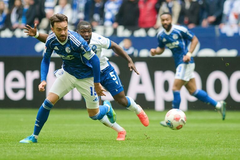 FC Schalke 04 - Karlsruher SC FC Schalke 04 - Karlsruher SC